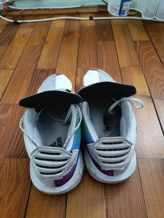 Pereche Adidas Nite
