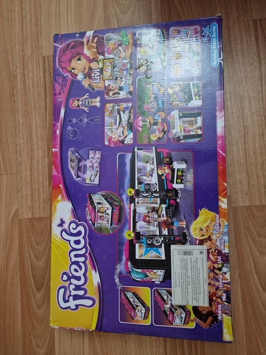 Продам Лего конструктор для девочек