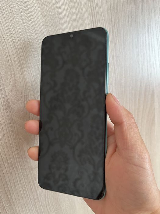 Продам телефон Poco C40