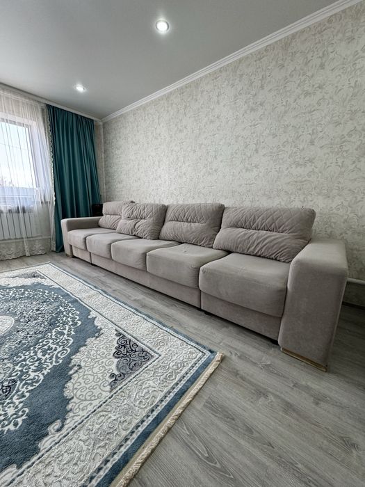 продается раскладной Диван 4 м, в хорошем состоянии