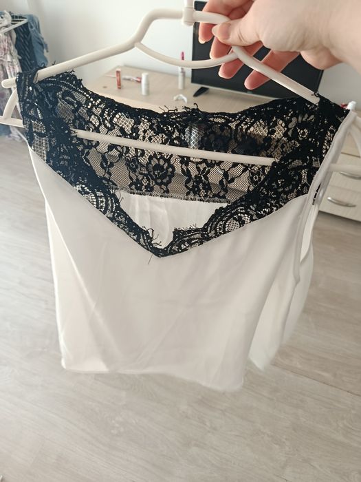 O bluza foarte eleganta