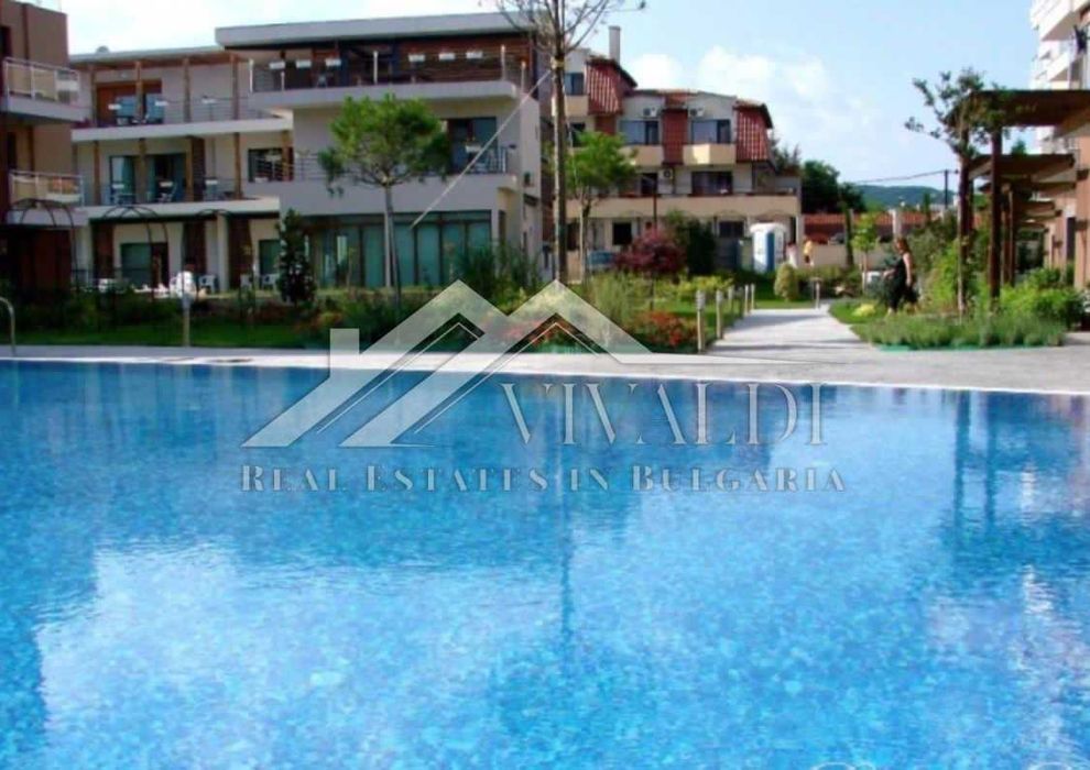 Дава се под наем Двустаен апартамент в Варна, Център - 67 кв.м за 648.21 € - Снимка #6