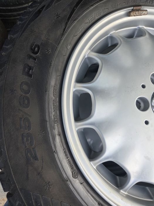 Шины с дисками R16 235 на 60 шипы