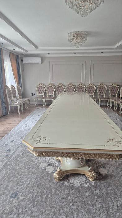Продам стол с стульями
