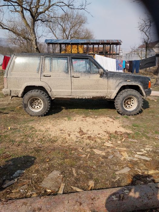 Jeep cherokee xj  2.1