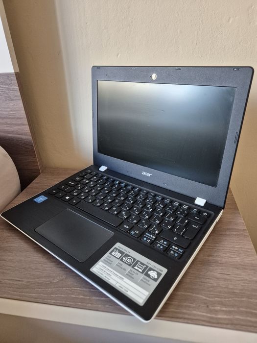 Лаптоп Acer Aspire One 11