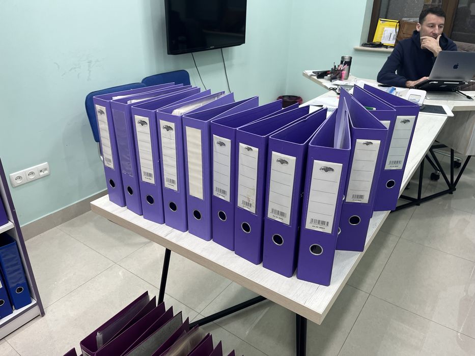 Канцелярские товары. Папки-регистры в отличном состоянии