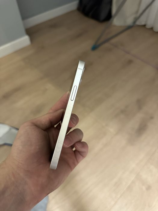 Iphone 12 mini.