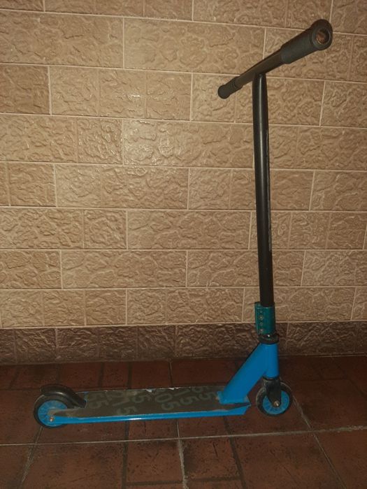 Продам трюковой самокат
