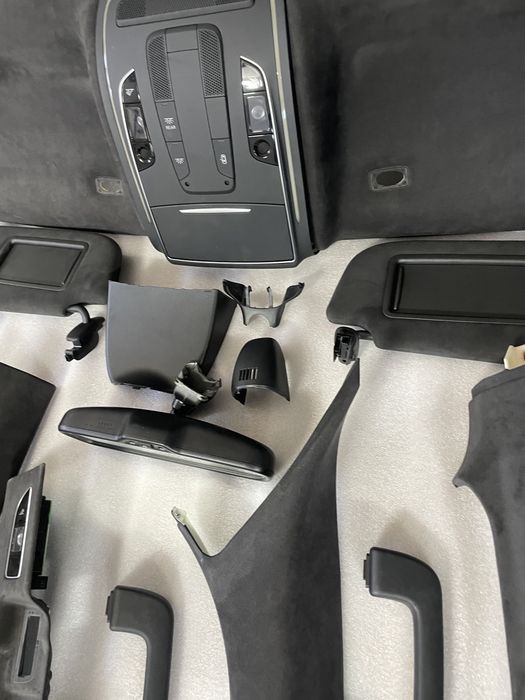 Plafon alcantara negru cu accesorii Audi A8 4h D4 ( 2010-2017)