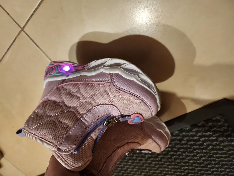 Ghetuțe Skechers fetițe mărimea 22