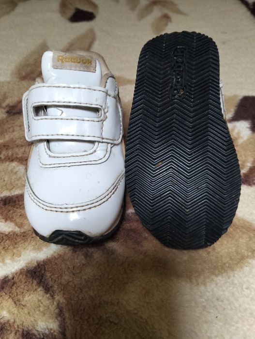 Papuci bebeluși fetițe