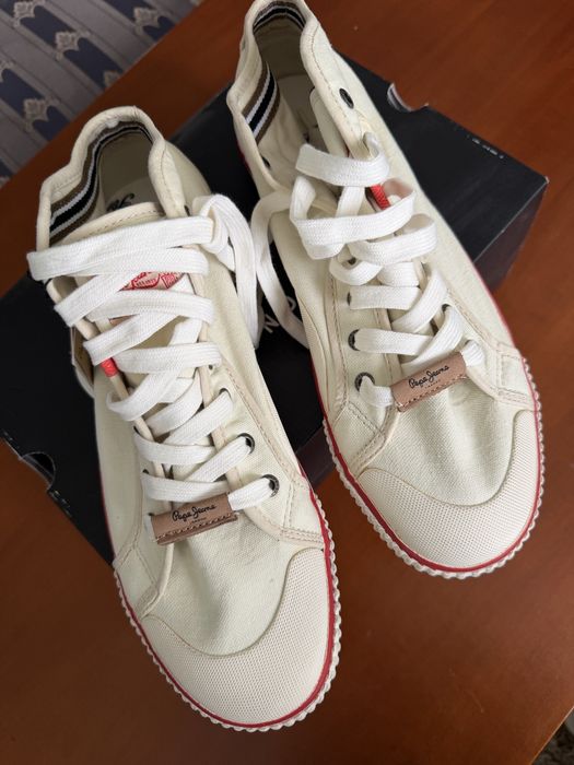 Чисто нови мъжки кецове Pepe Jeans , 46 номер , бели