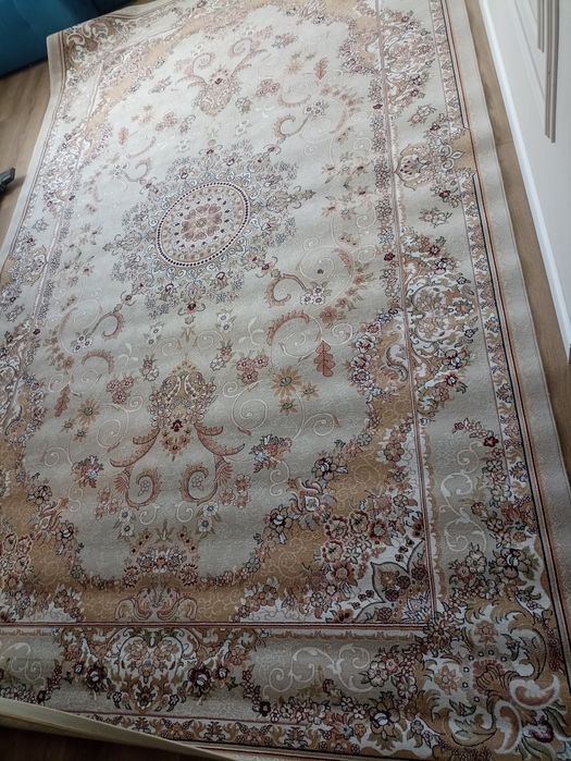 Ковёр интерьерный