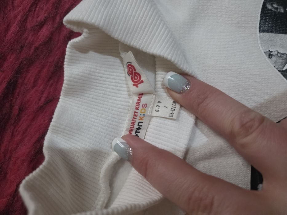 Свитшот 6-7 лет Турция состояние отличное