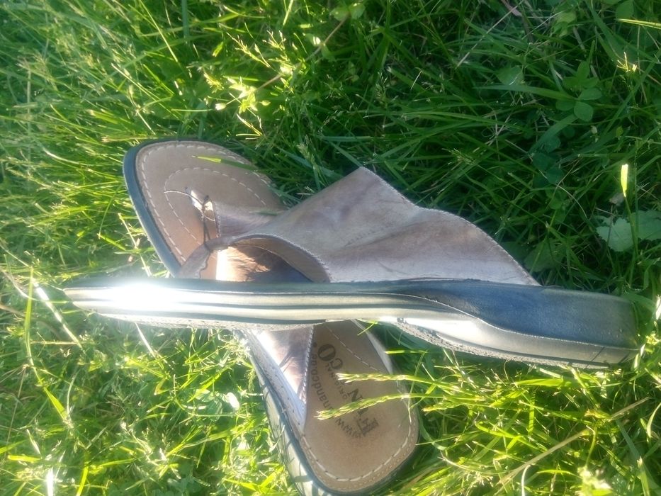 Papuci slapi piele naturala