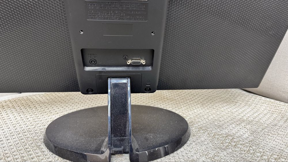 Компютернвй Манитор LG