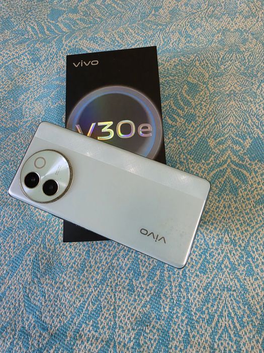 Продаётся телефон VIVO 30.состояние хорошие