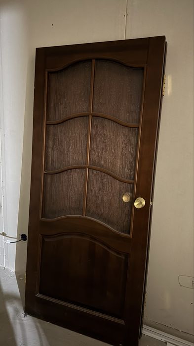 Продам двери б/у