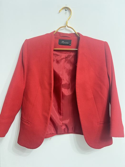 Куртка кастюм сатылады