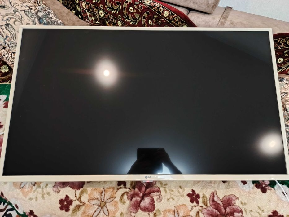 Продам телевизор  LG, смарт