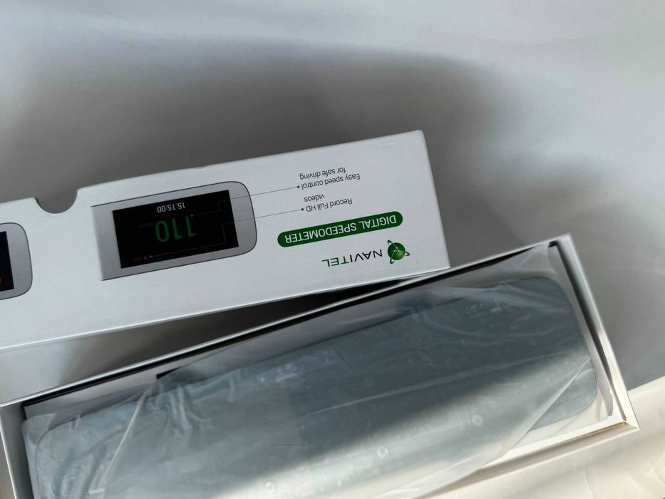 Cameră auto de bord Navitel MR450 GPS cu card SD SanDisk Ultra 64GB