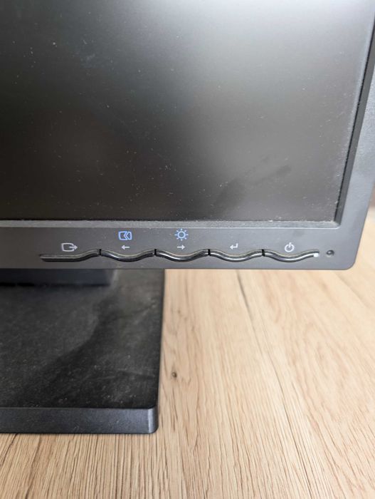 Монитор IBM ThinkVision L171 17 инча