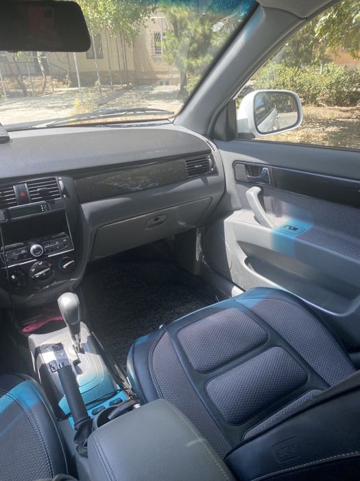 СРОЧНО продается!! 3 позиция Gentra. Отличное состояние.