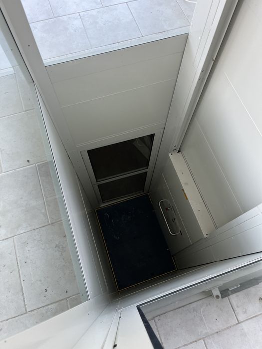 Lift interior pentru Persoane cu Dizabilitățati Handicap Batrani