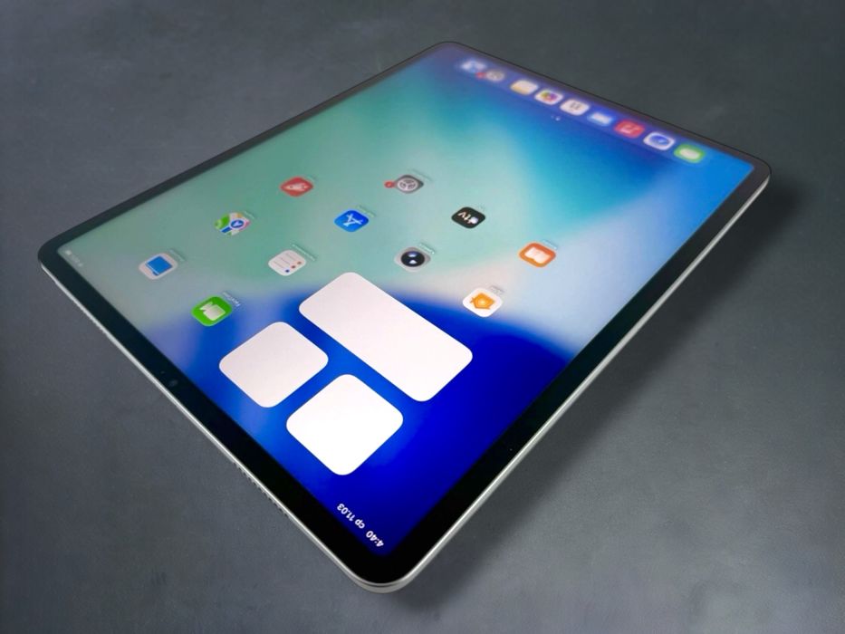 Apple iPad Pro 12.9 M1 5th Gen WiFi 256GB Gray Отличен! Гаранция!