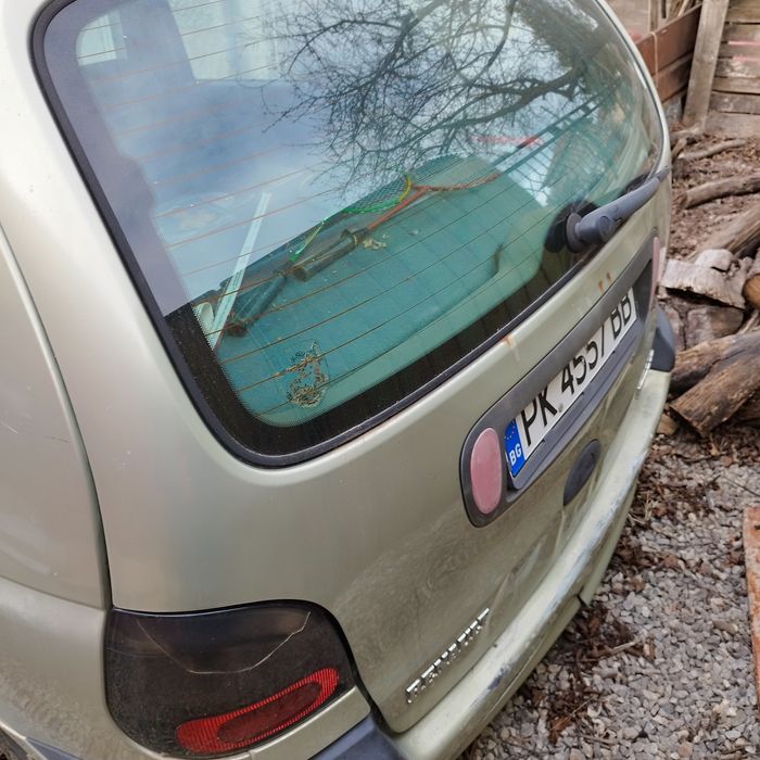 Рено Меган Сценик