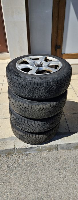 Джанти Audi със зимни гуми 205/60/R16
