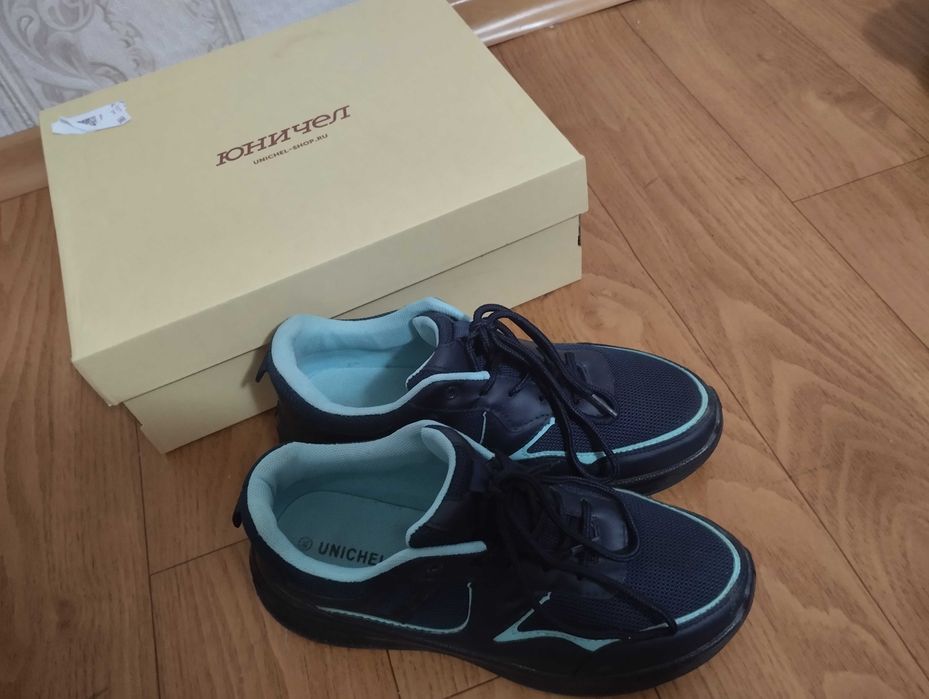Продам кроссовки, Юничел