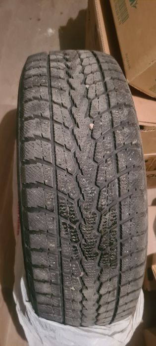 Продам зимние шины в хорошом состояние