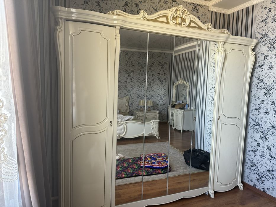 Спальный гарнитур Лорена
