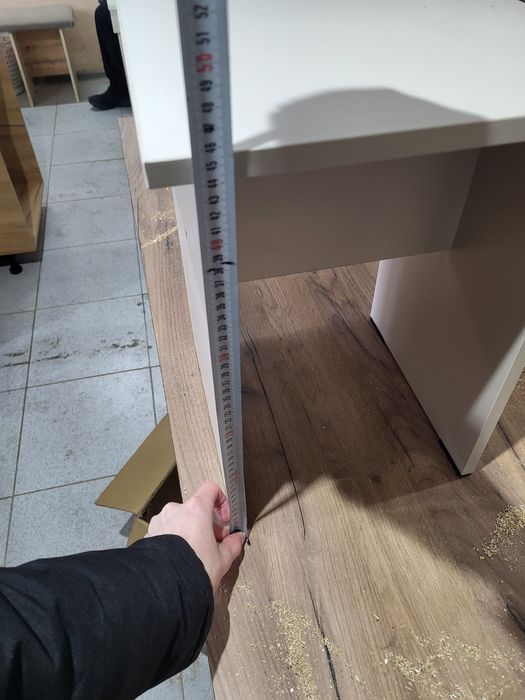 Табуретка прочная (новая)