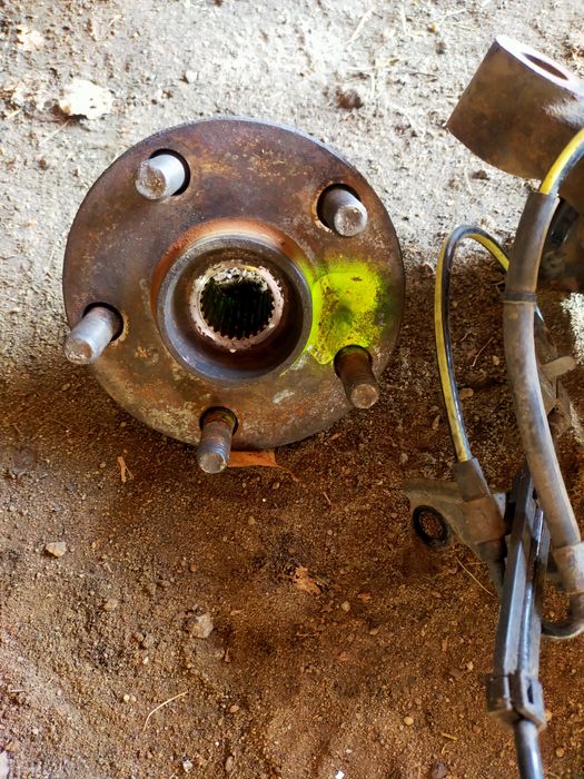 Продам ступицу. б/у