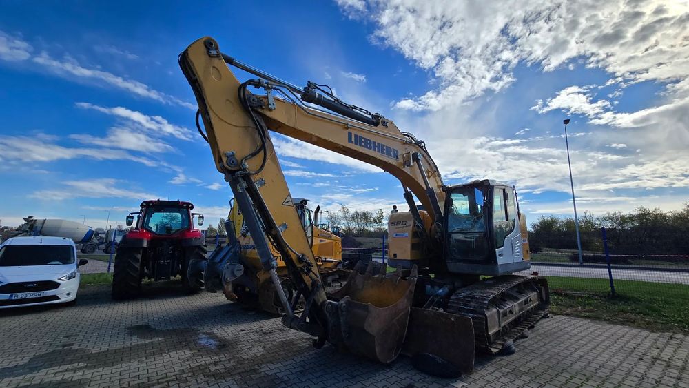 Liebherr R926 Comp Excavator pe senile LIEBHERR R926 COMP