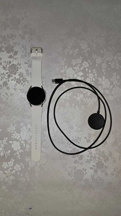 Samsung Galaxy Watch 6 40 мм | Оригинал | Отличное состояние |