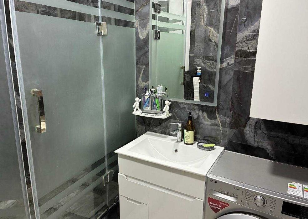 Новостройка возле pyramid tower 3 комнатная 103м2 продается квратира