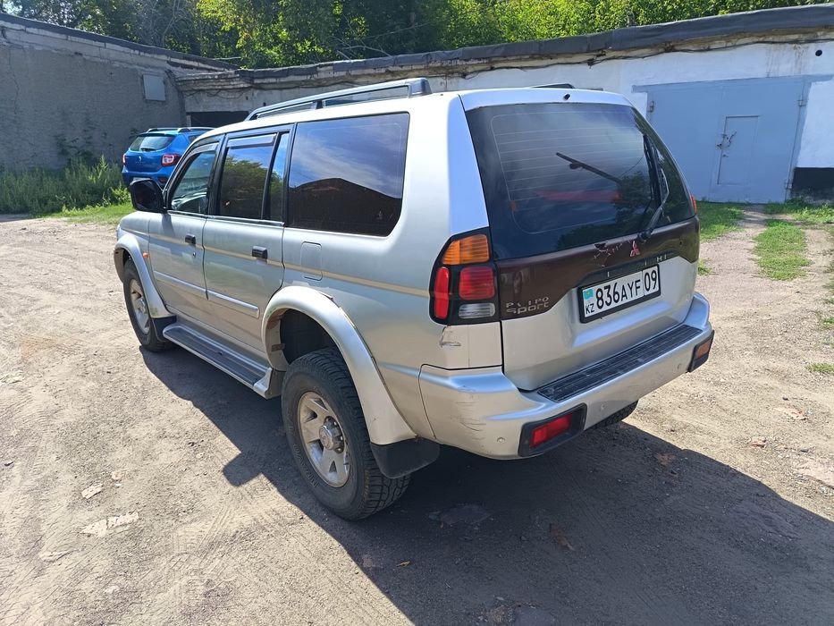 Продам Митсубиси паджеро спорт