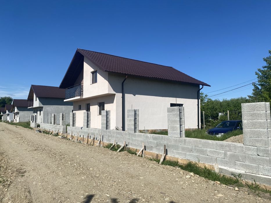 Casa de vanzare lazuri