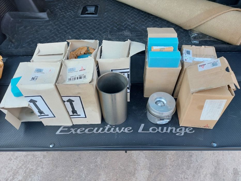 Комплект поршней и гильз