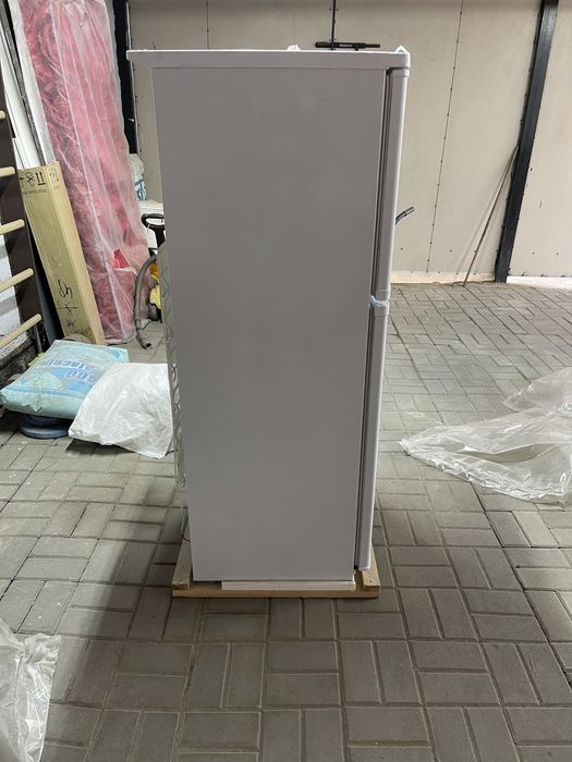 Холодильник Бирюса 153