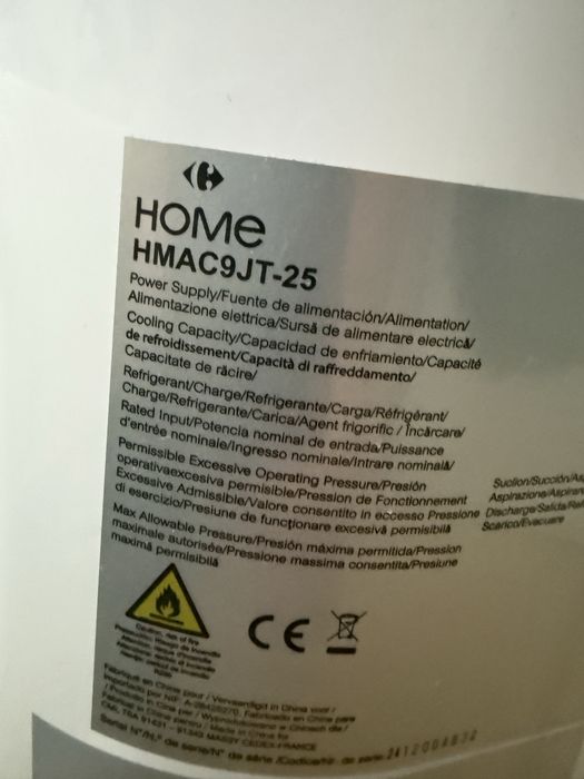 Vand aer conditionat portabil 9000 Btu nou in cutie cu garantie