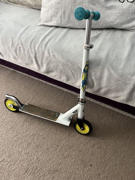 Trotineta pentru copii 4-7 ani
