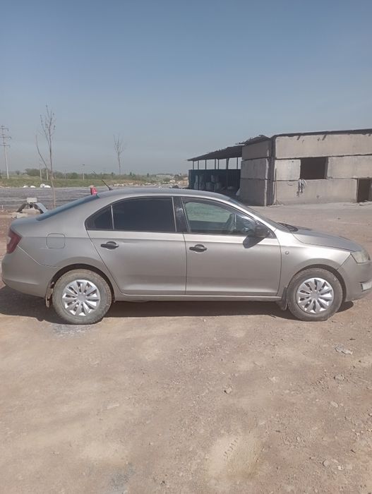 Skoda rapid лифитбек