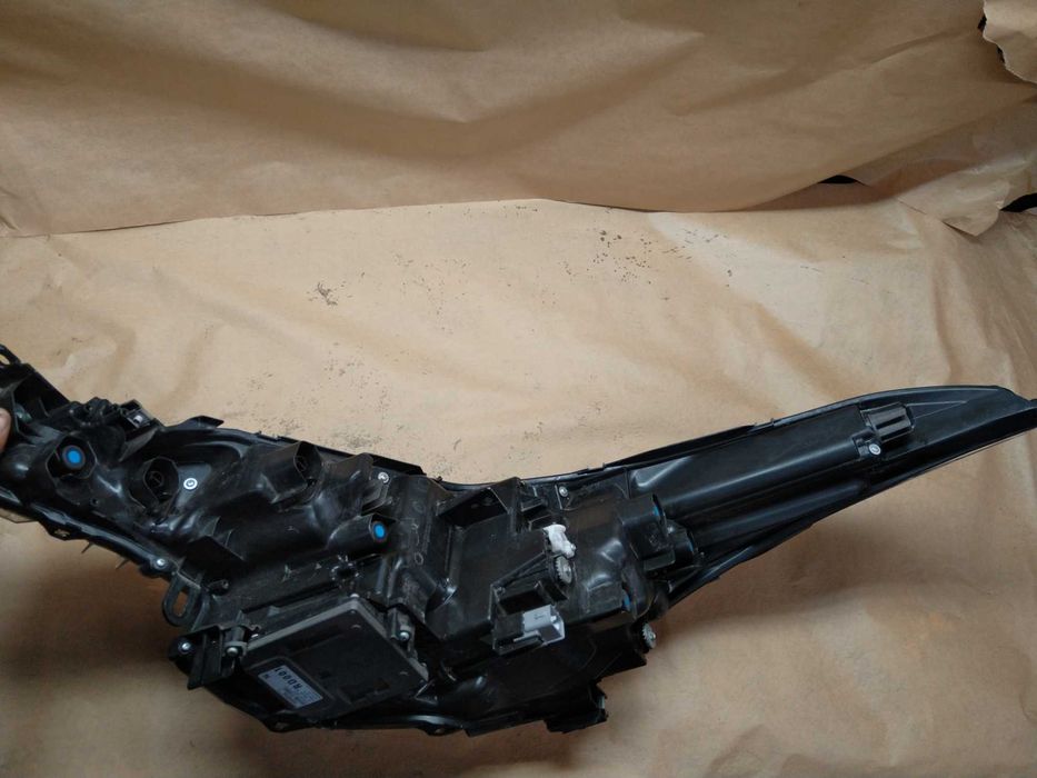 Фар десен Toyota CH-R 2023 Full LED