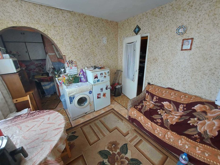 Продава се Двустаен апартамент в Търговище, Център - 61 кв.м за 962 €/кв.м - Снимка #2