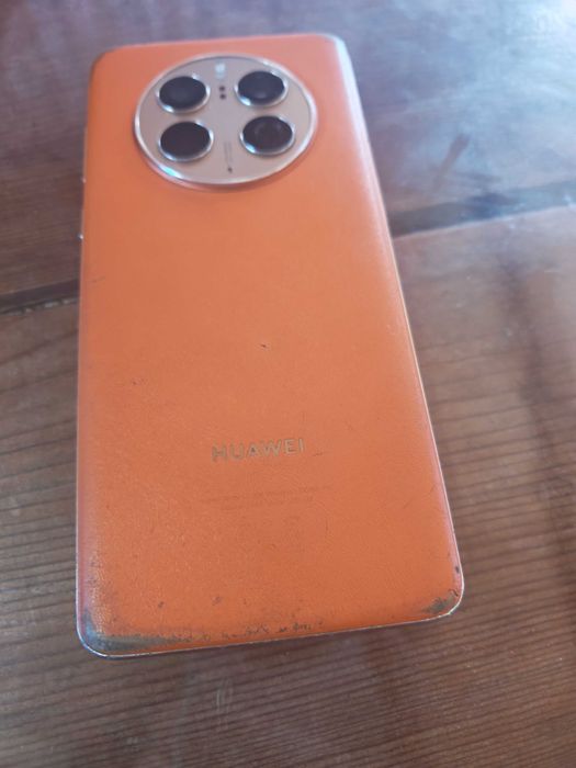 Продавам Huawei Mate 50 Pro – 512 GB – Orange (Vegan Leather).